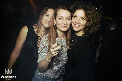 Party Bild aus dem Weekend Club Berlin vom 15.11.2024